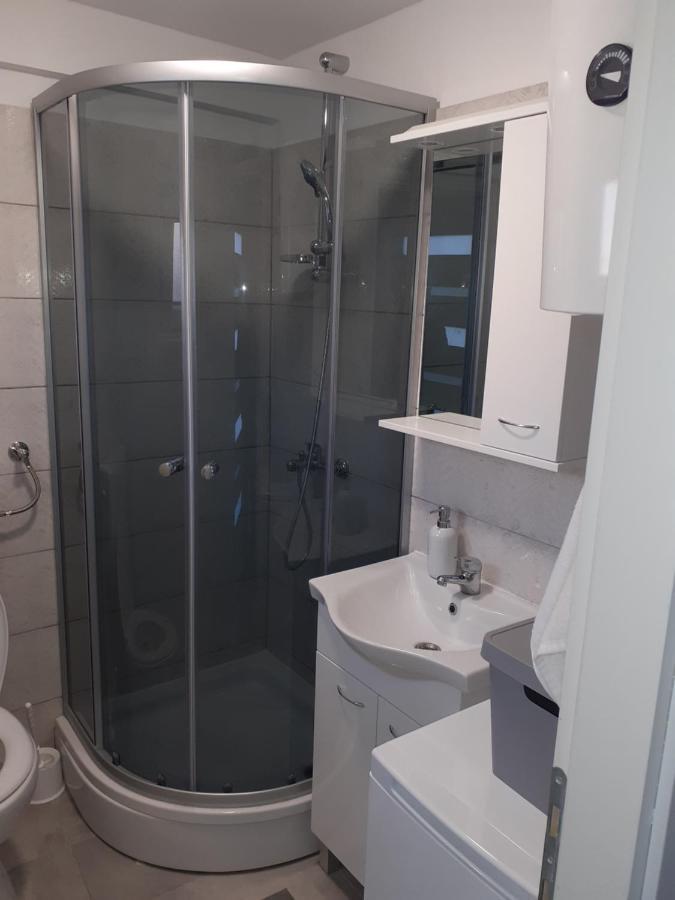 Apartament Lorena *